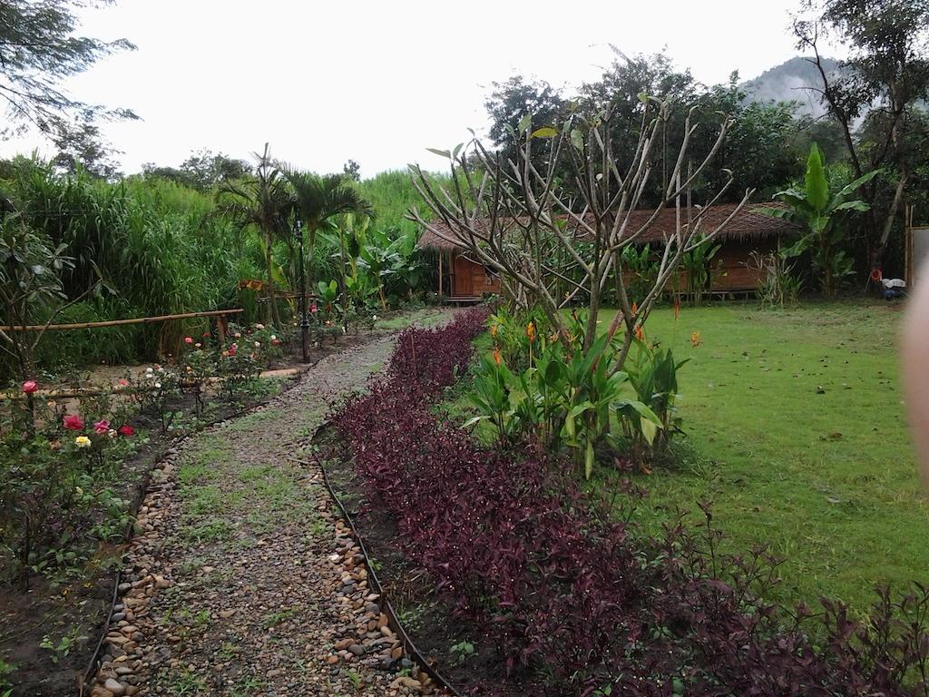 Готель Pai Bamboo Hut Екстер'єр фото