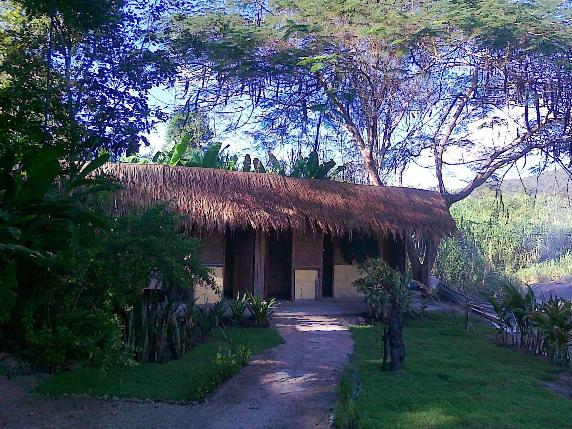 Готель Pai Bamboo Hut Екстер'єр фото