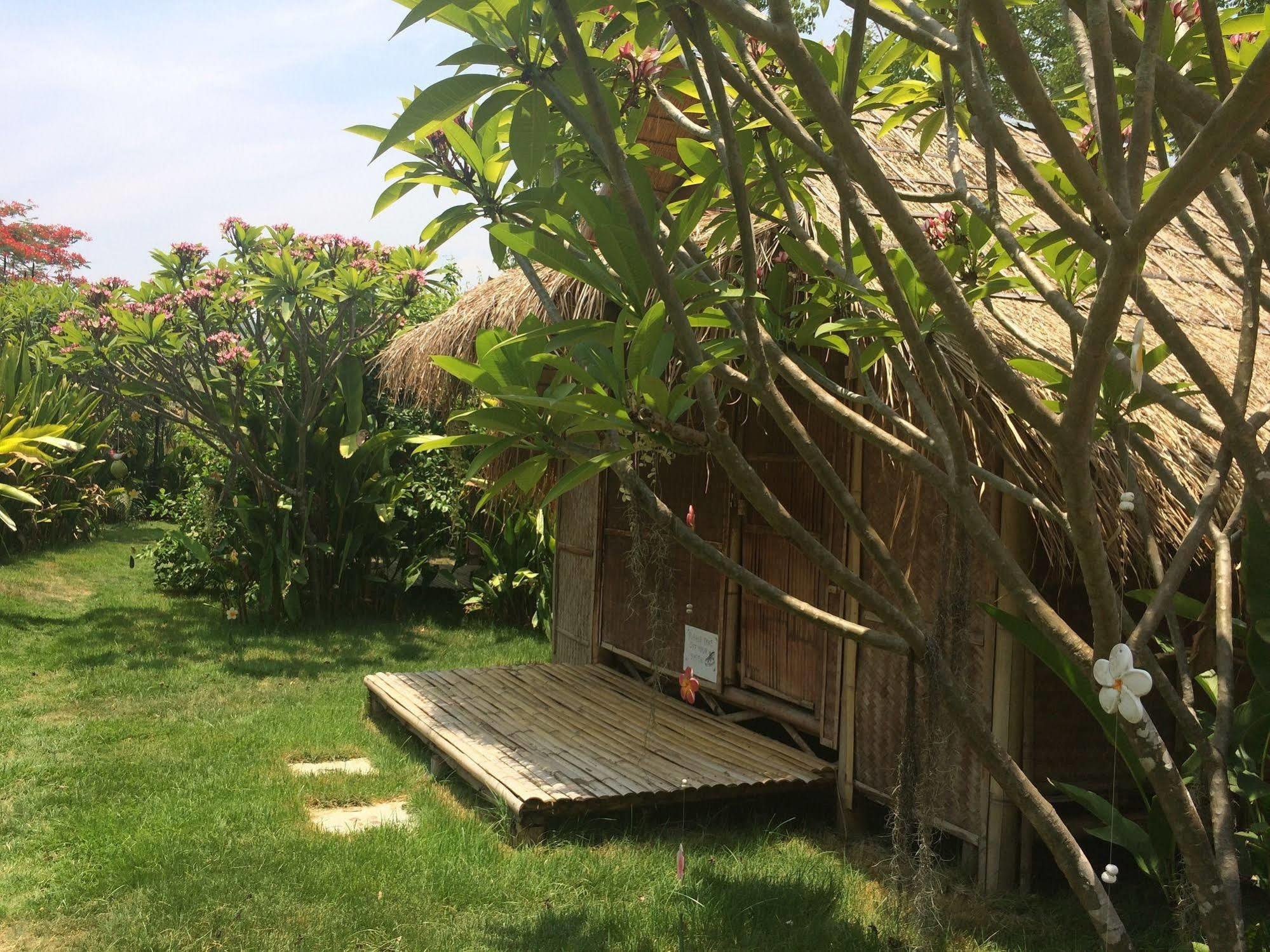 Готель Pai Bamboo Hut Екстер'єр фото